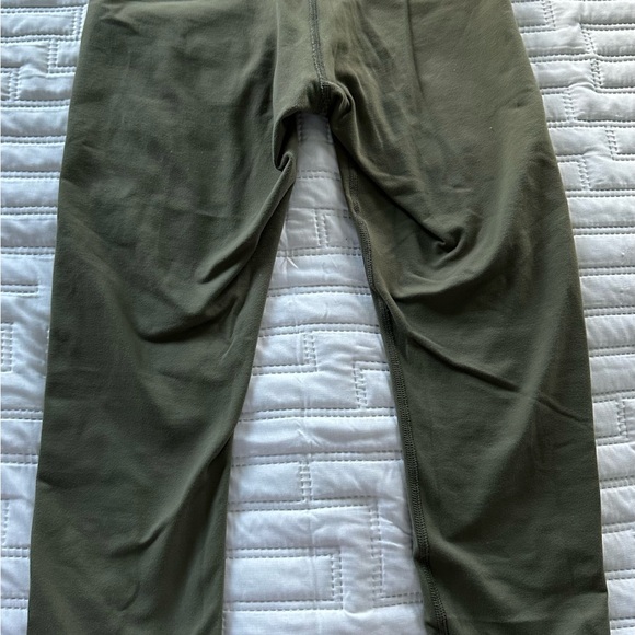 Lululemon Green leggings size 6 - Picture 2 of 4